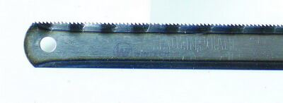 Нож за трион 25/300 мм - метал и дърво / опаковка 1 бр.